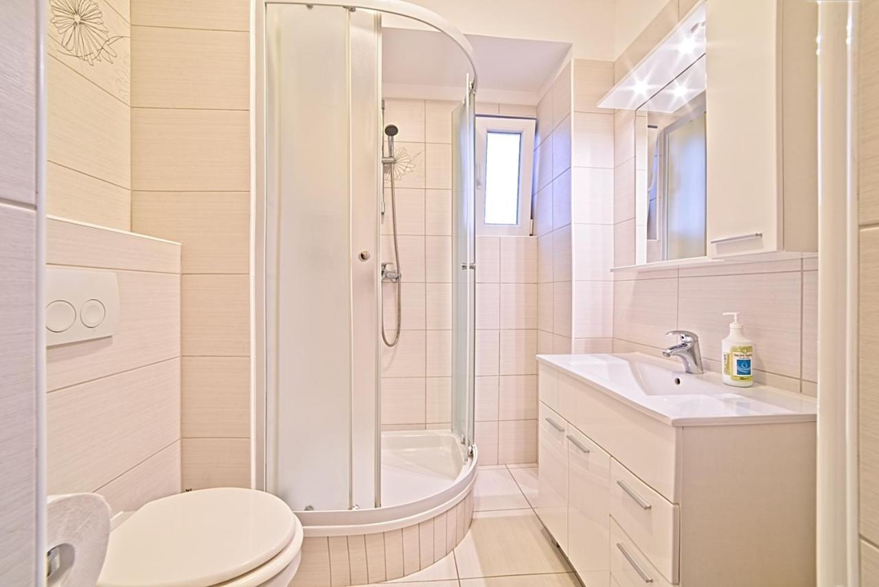 Studio Apartments Peric Rab Kampor Zewnętrze zdjęcie